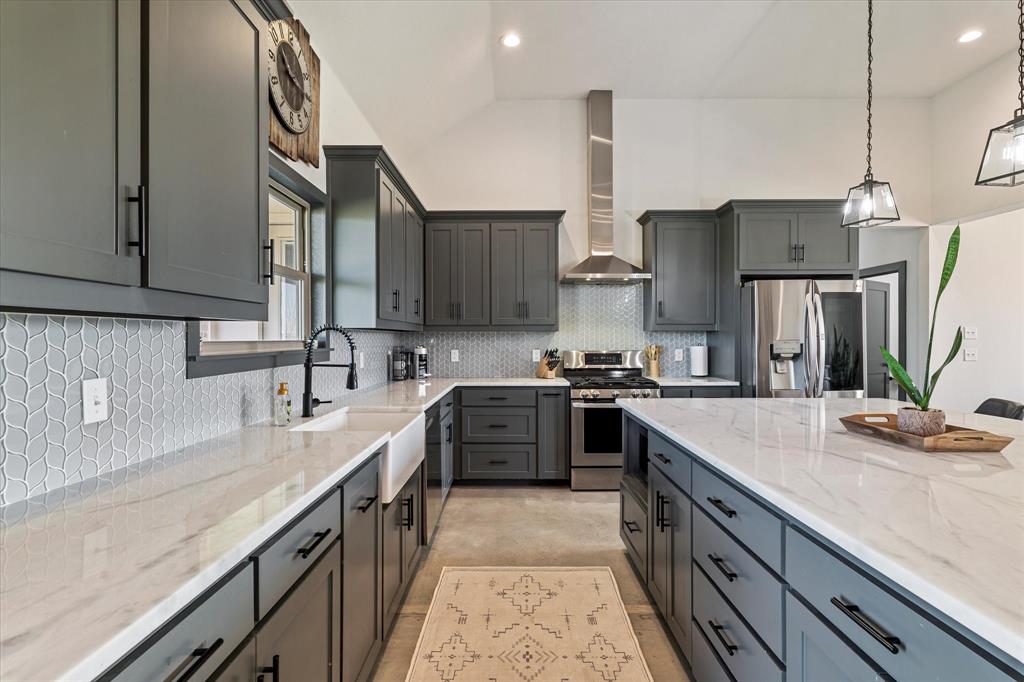 G-0989 QUILLEN CHARLES A-G0989, ACRES 3.64 - Residential