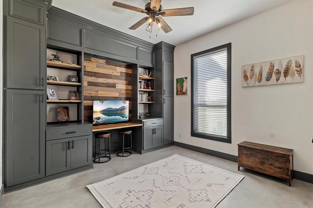 G-0989 QUILLEN CHARLES A-G0989, ACRES 3.64 - Residential