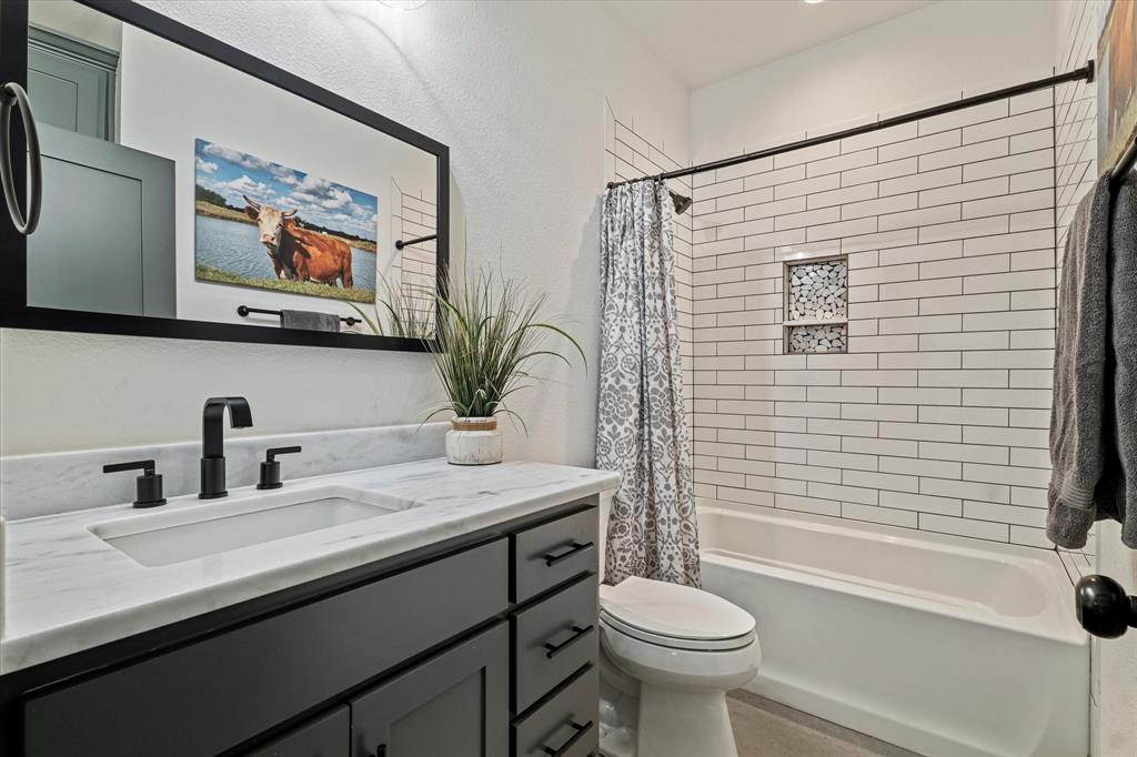 G-0989 QUILLEN CHARLES A-G0989, ACRES 3.64 - Residential