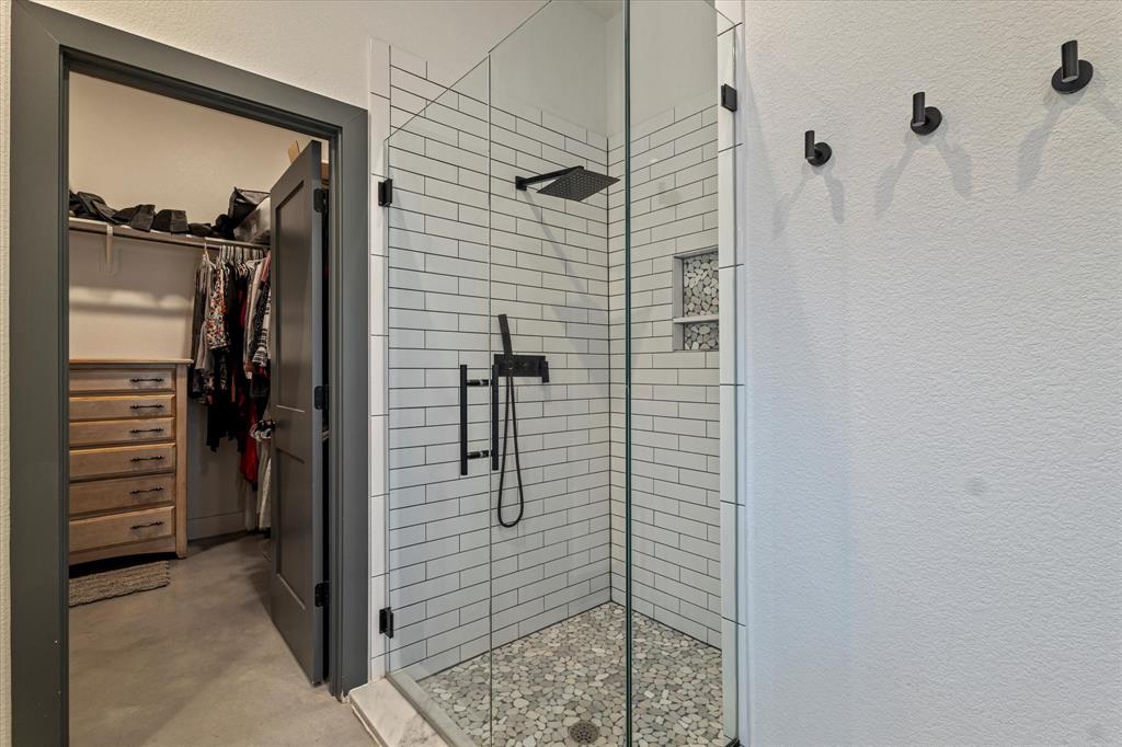 G-0989 QUILLEN CHARLES A-G0989, ACRES 3.64 - Residential