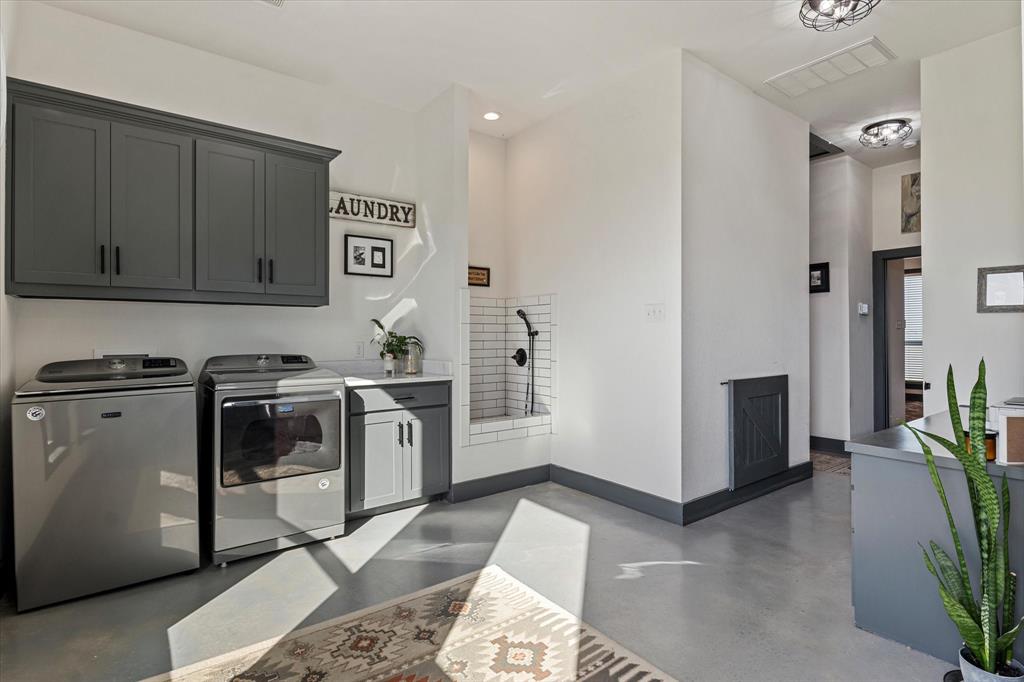 G-0989 QUILLEN CHARLES A-G0989, ACRES 3.64 - Residential