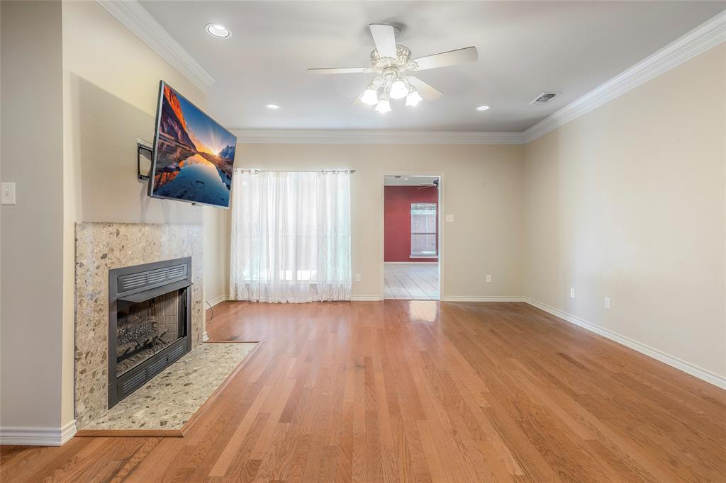 543 Oakridge Drive