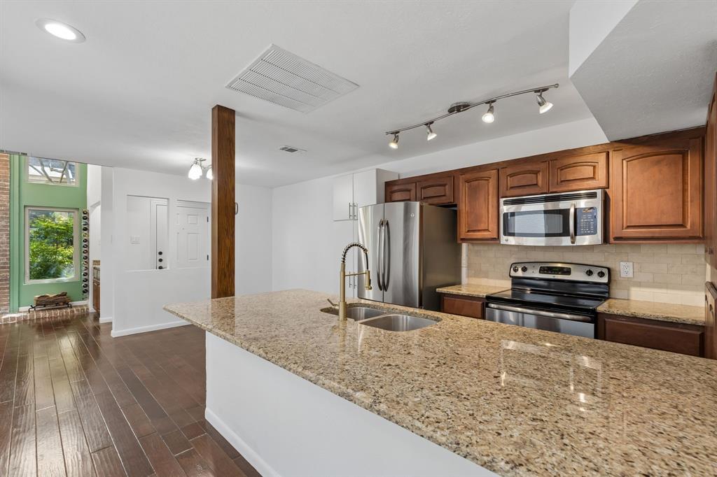 3227 Elizabeth Street