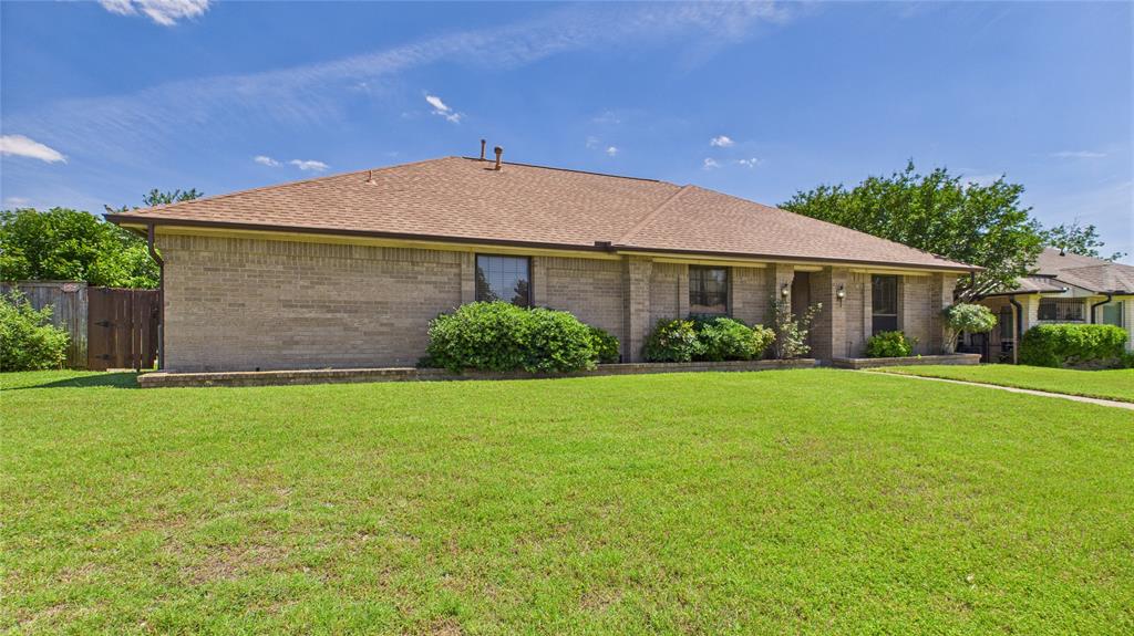 1926 Oakbluff Drive