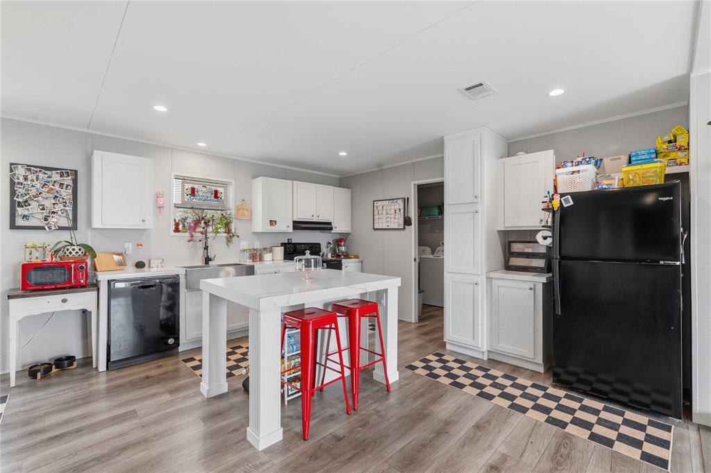 4 Oaks Ranch Estates - Residential