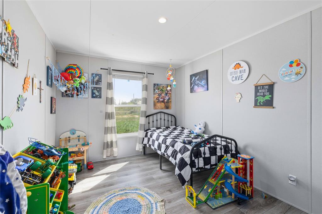 4 Oaks Ranch Estates - Residential