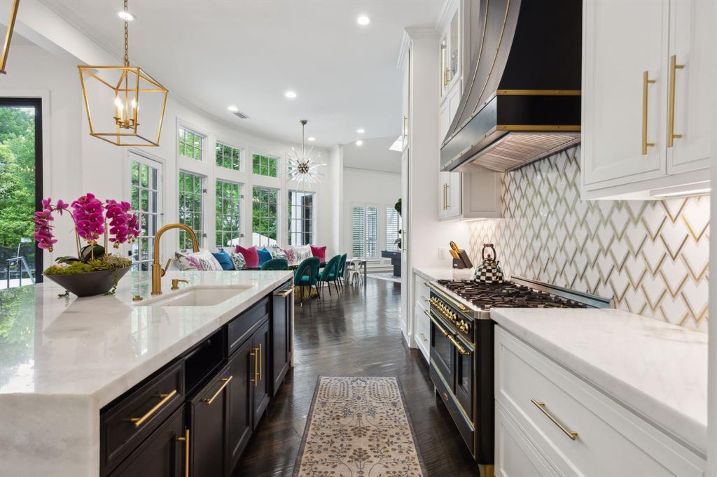 6625 Overlook Court