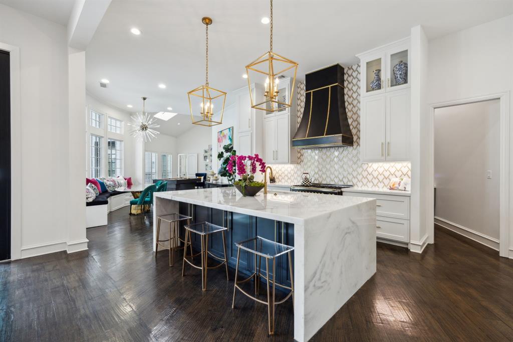 6625 Overlook Court