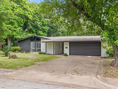 A home in DeSoto