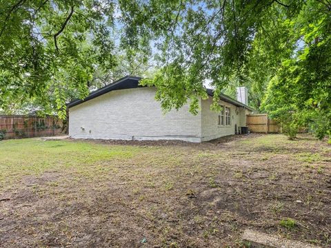 A home in DeSoto