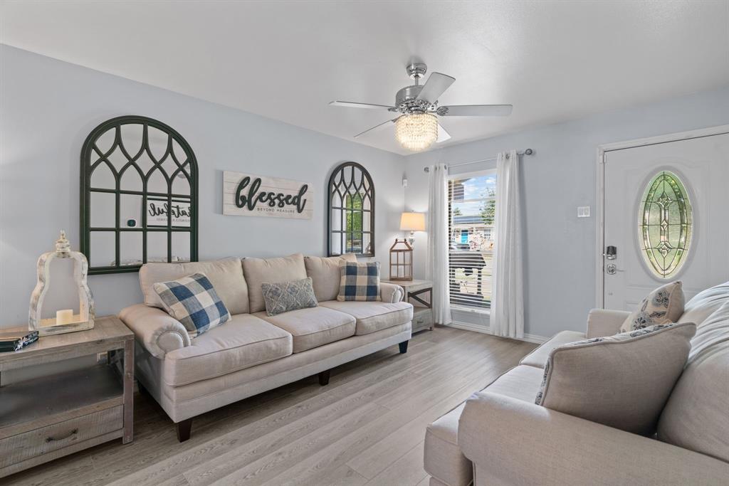 960 Ashwood Drive