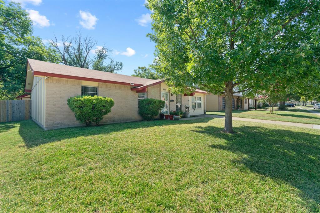 960 Ashwood Drive
