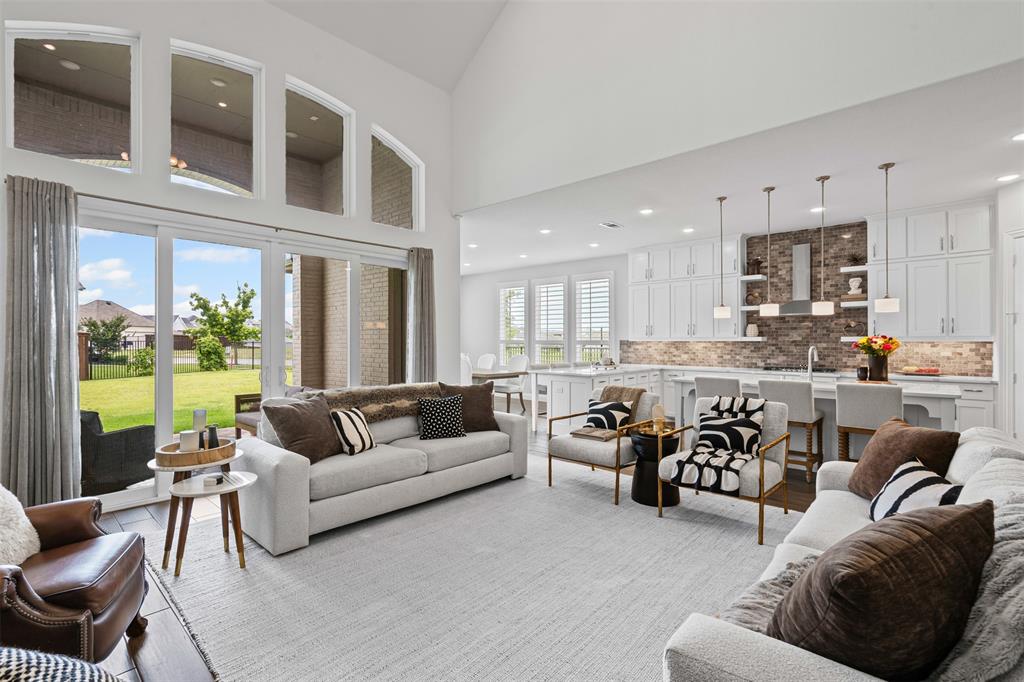 1720 Rolling Heights Lane