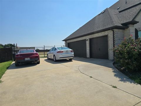 A home in Waxahachie