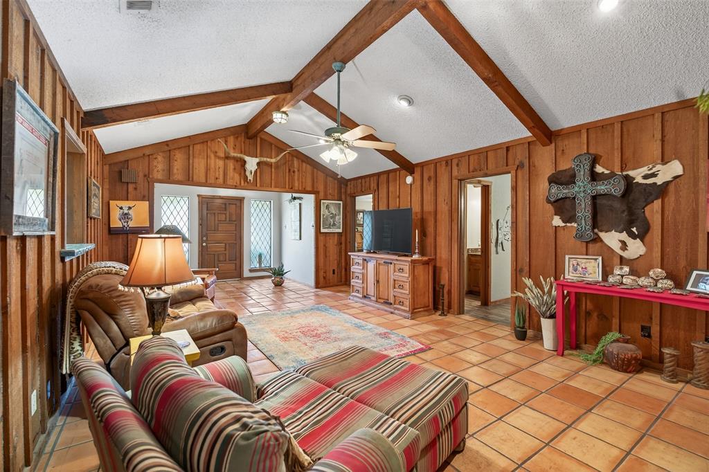 A0399A J. EDMONSON, TR 2, .9677 ACRES, OLD DCAD TR - Farm