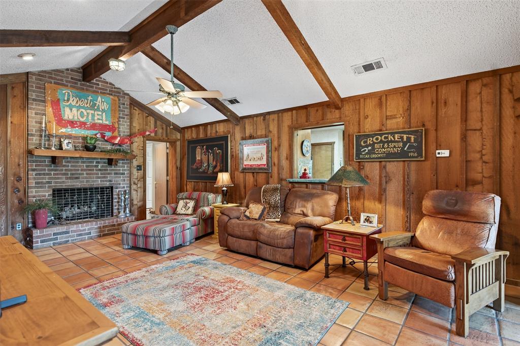 A0399A J. EDMONSON, TR 2, .9677 ACRES, OLD DCAD TR - Farm