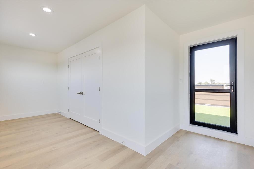 DEERE PARK - Residential