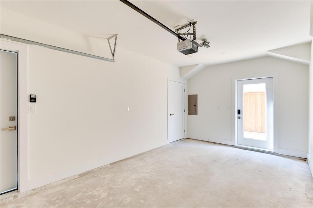 DEERE PARK - Residential