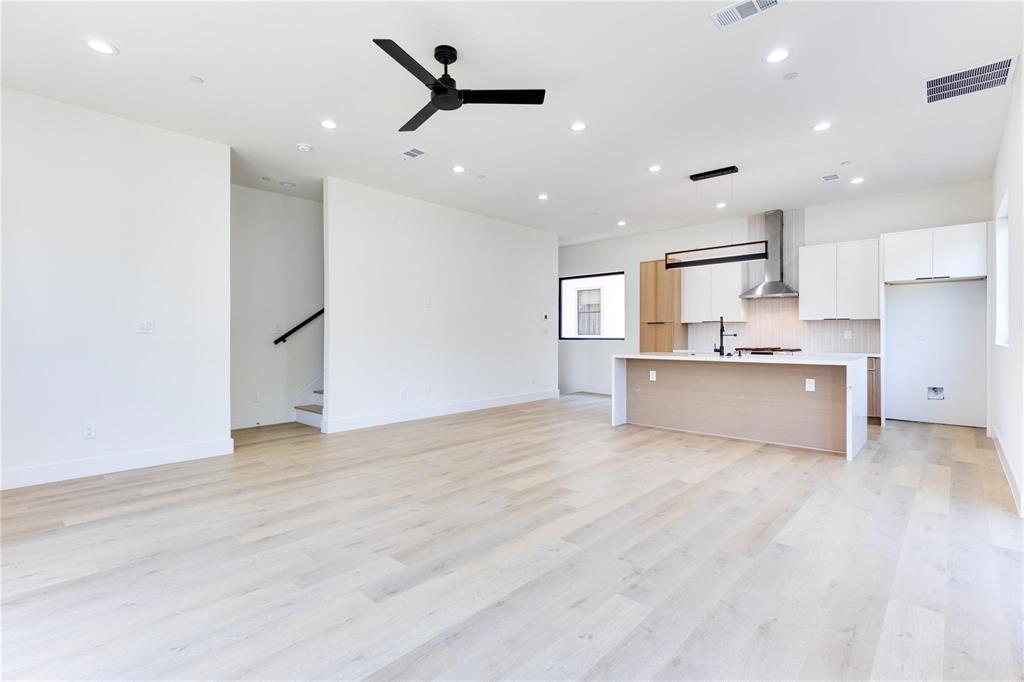 DEERE PARK - Residential