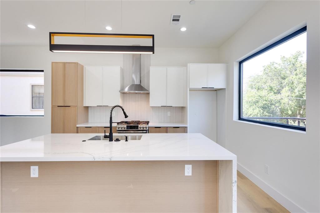 DEERE PARK - Residential