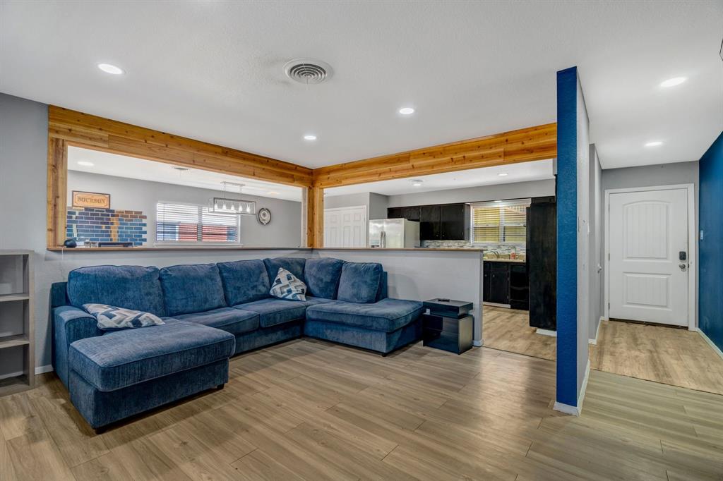 810 Arthur Drive
