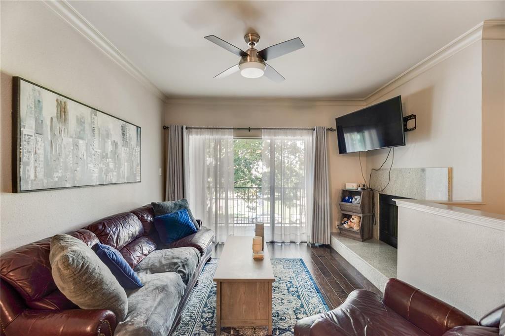 2201 Wolf Street 6106
