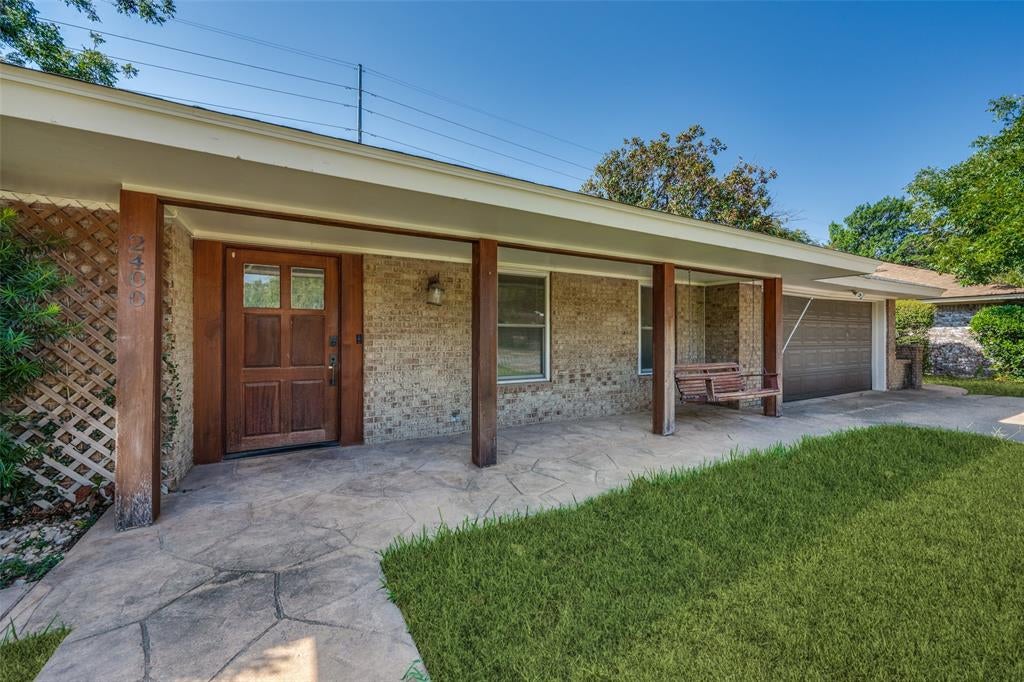 2400 W Lavender Lane