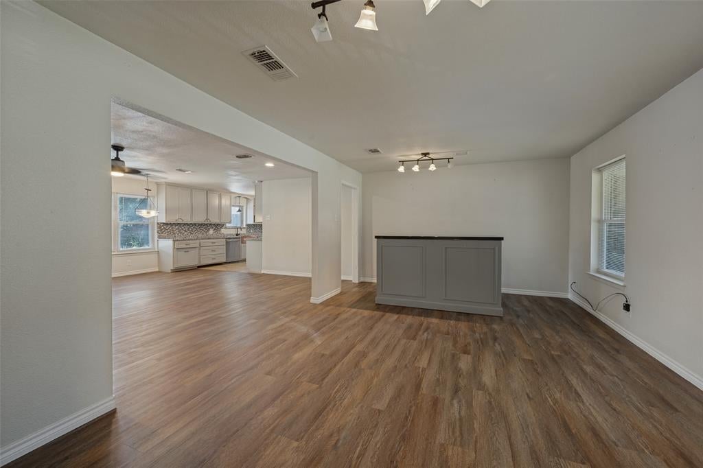 2400 W Lavender Lane