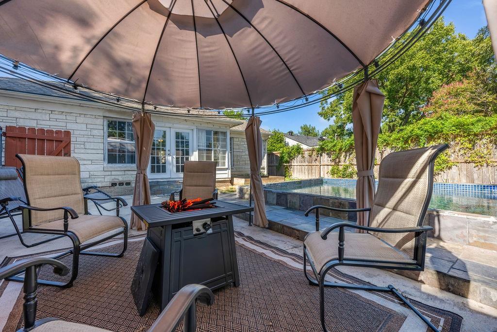 Stevens Park Village - Residential Lease