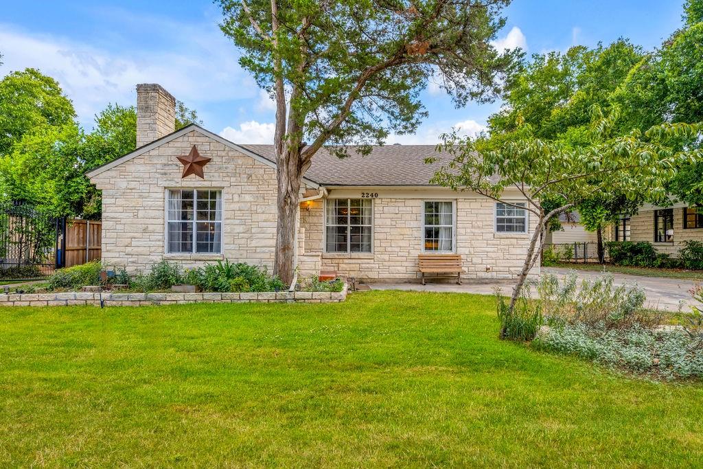 Stevens Park Village - Residential Lease