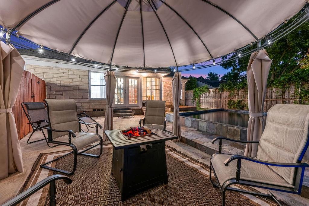 Stevens Park Village - Residential Lease