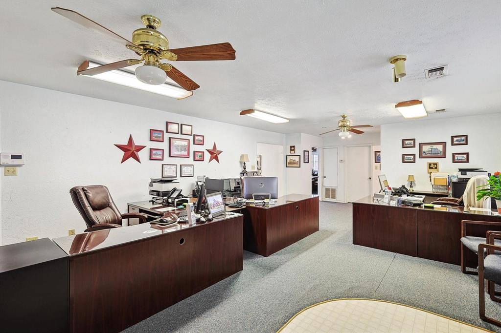 unknown - Commercial Sale