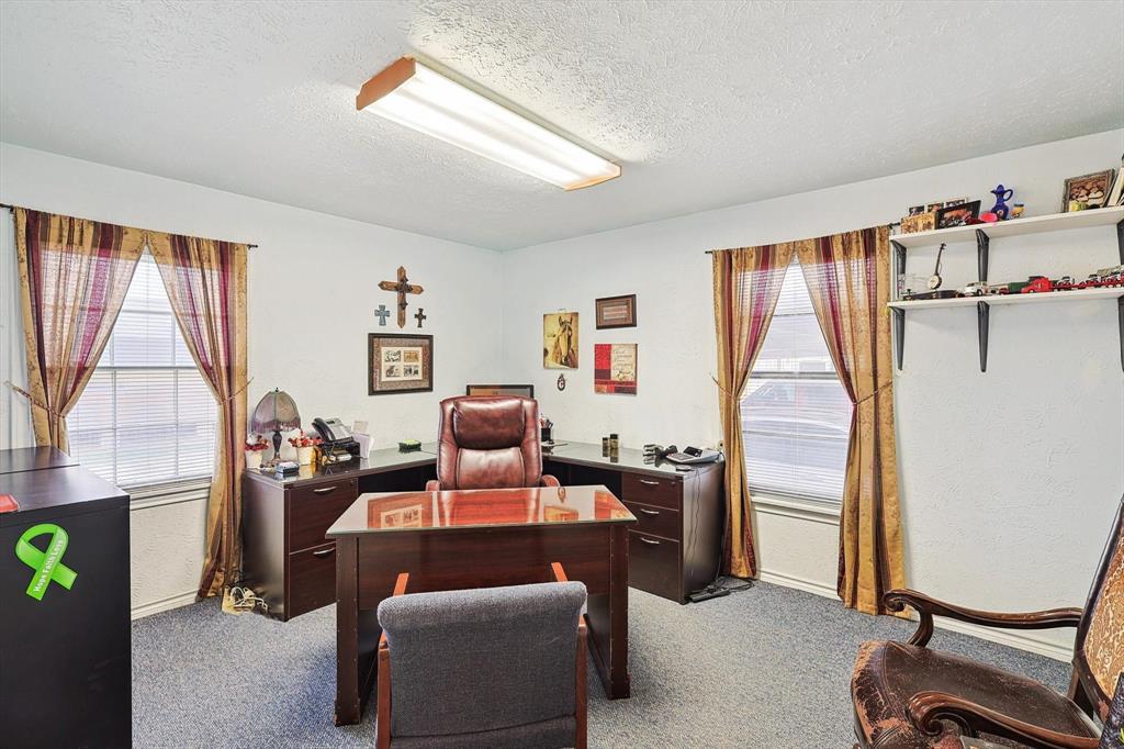 unknown - Commercial Sale