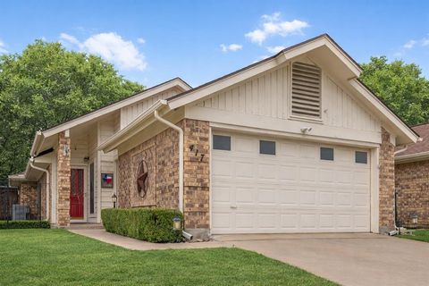 417 Sunnybrook Court Bedford TX 76021