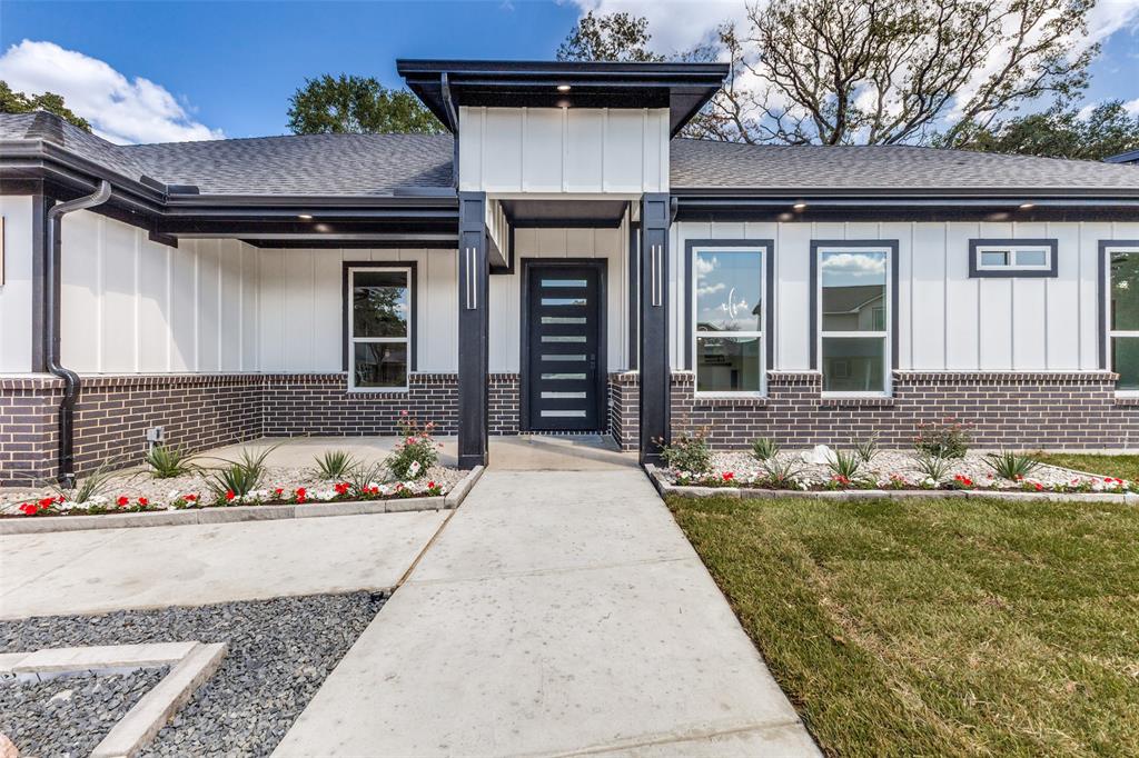 Country Club Shores - Residential
