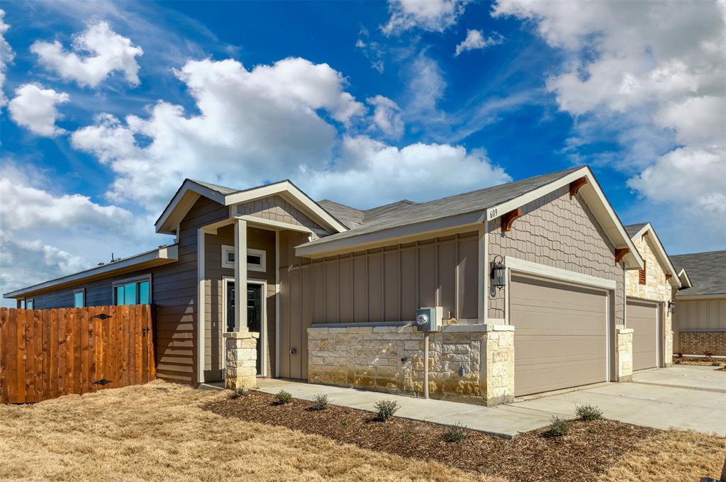 Heritage Hills Estates Phase One - Residential Lease