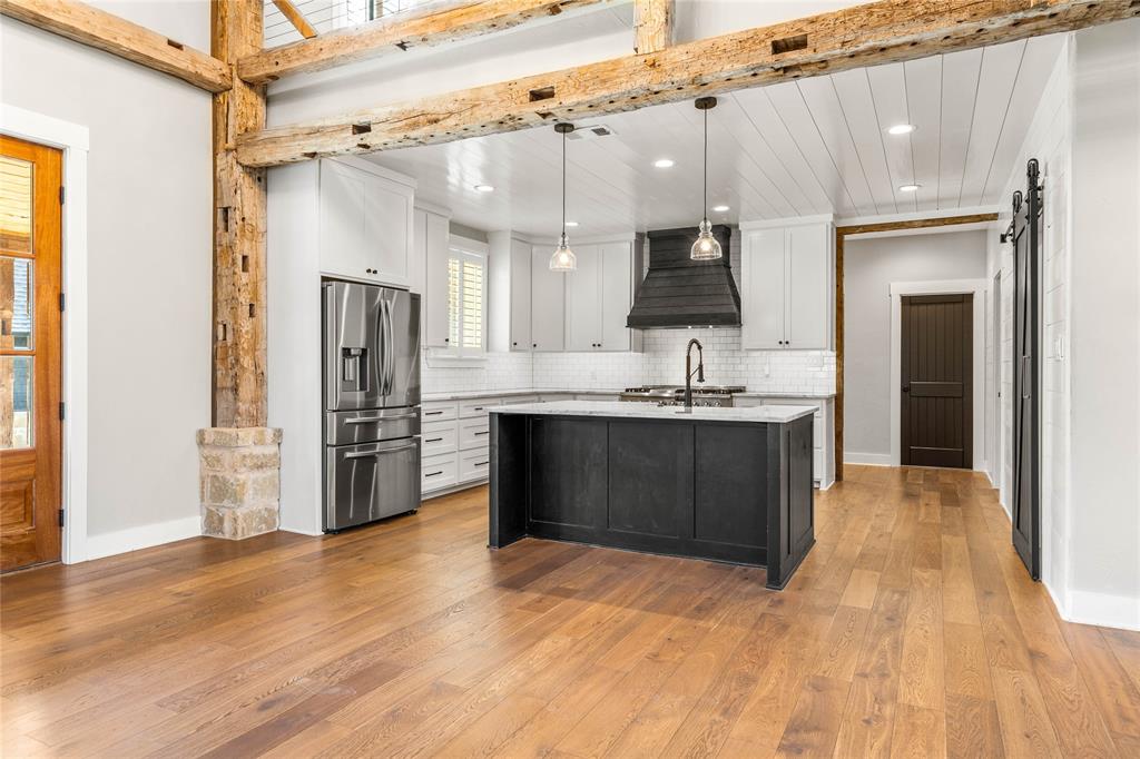 8300 Spicewood Springs