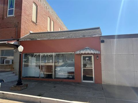 109 W Main Street Wolfe City TX 75496