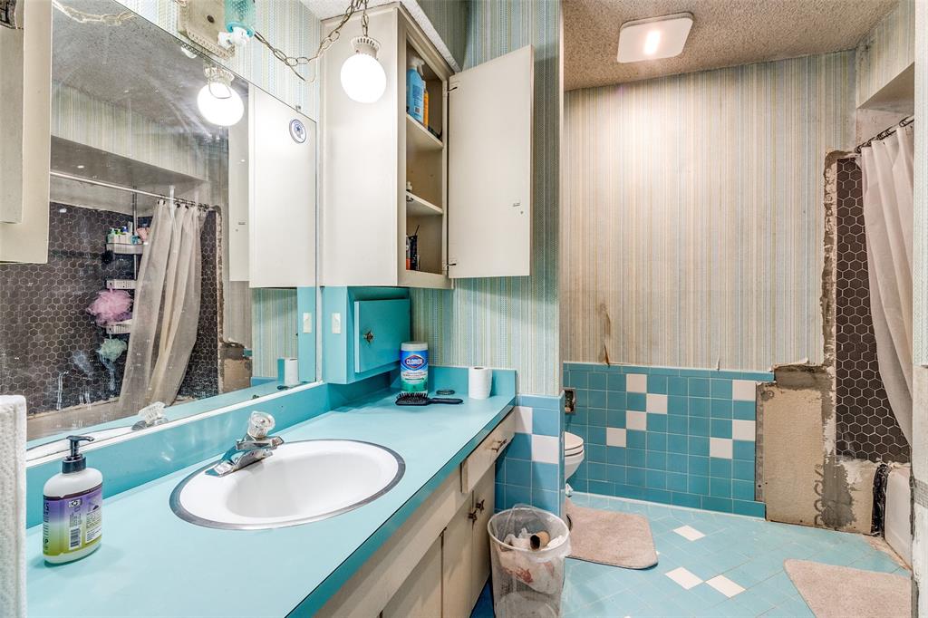 OAK PARK ESTATES - Residential