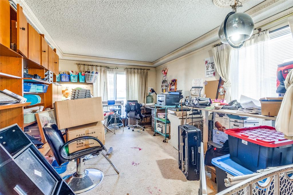 OAK PARK ESTATES - Residential