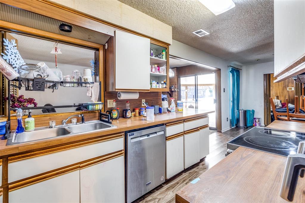 OAK PARK ESTATES - Residential