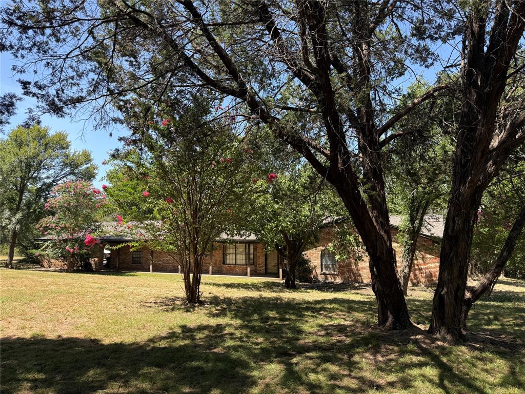 368 Tweedy Road