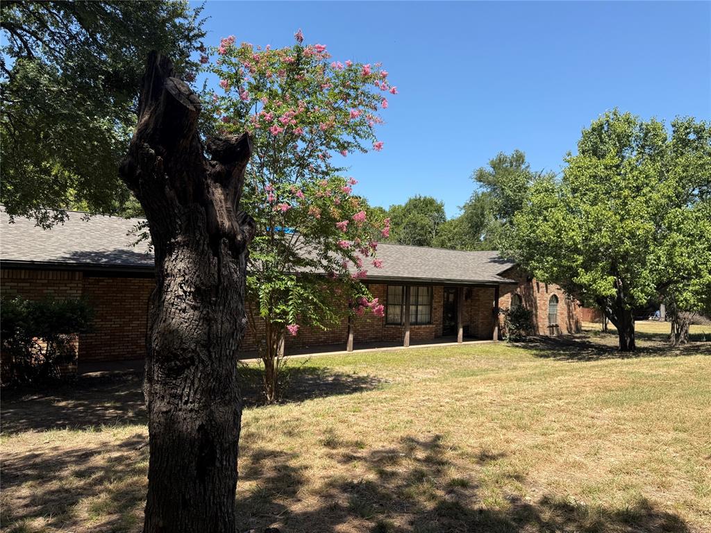 368 Tweedy Road