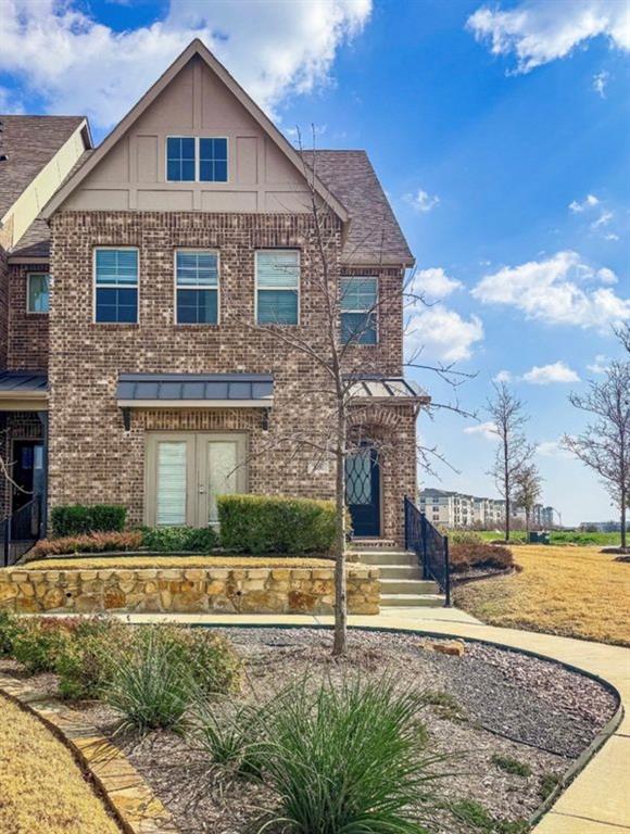 2000 Naples Drive