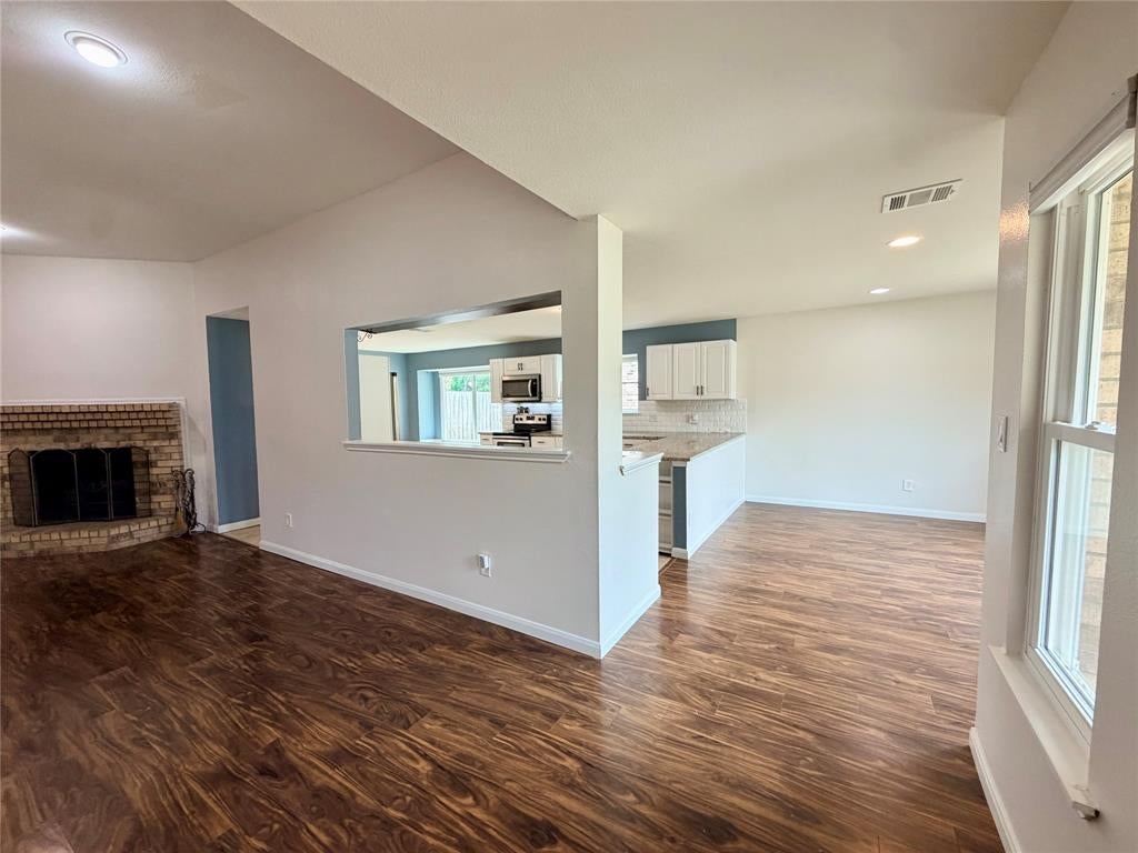 7102 Lyons Road
