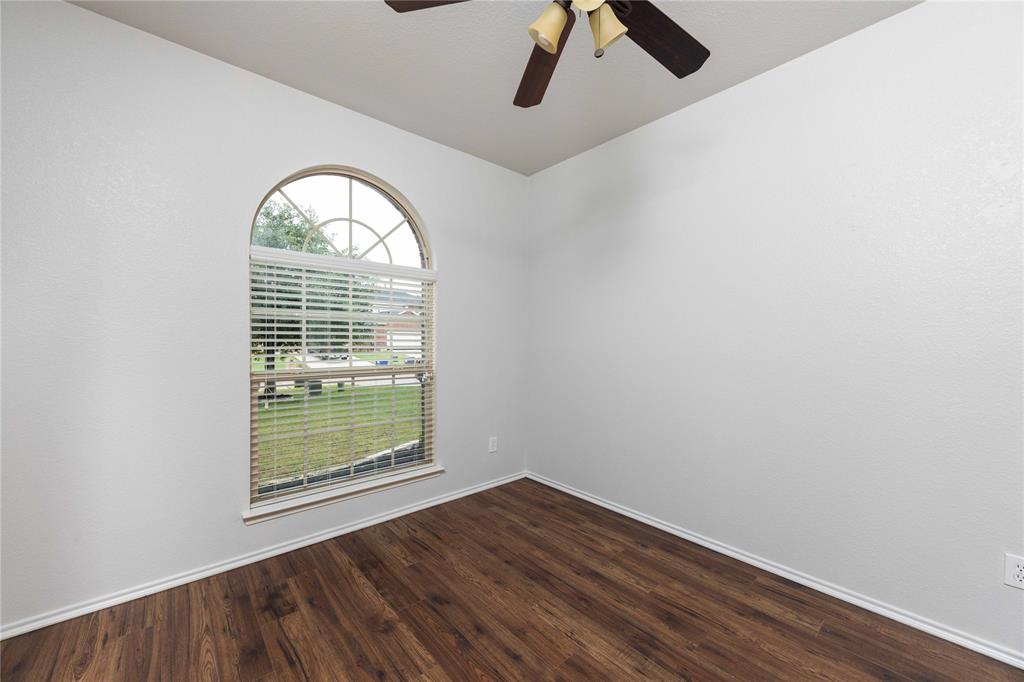 5049 Diamond Peak Court