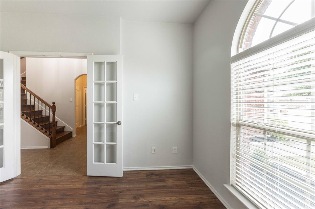 5049 Diamond Peak Court