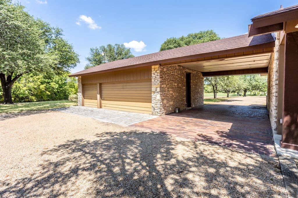 2300 W MAIN Street