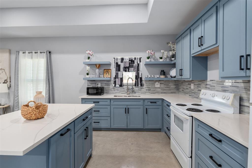 Point La Vista - Residential