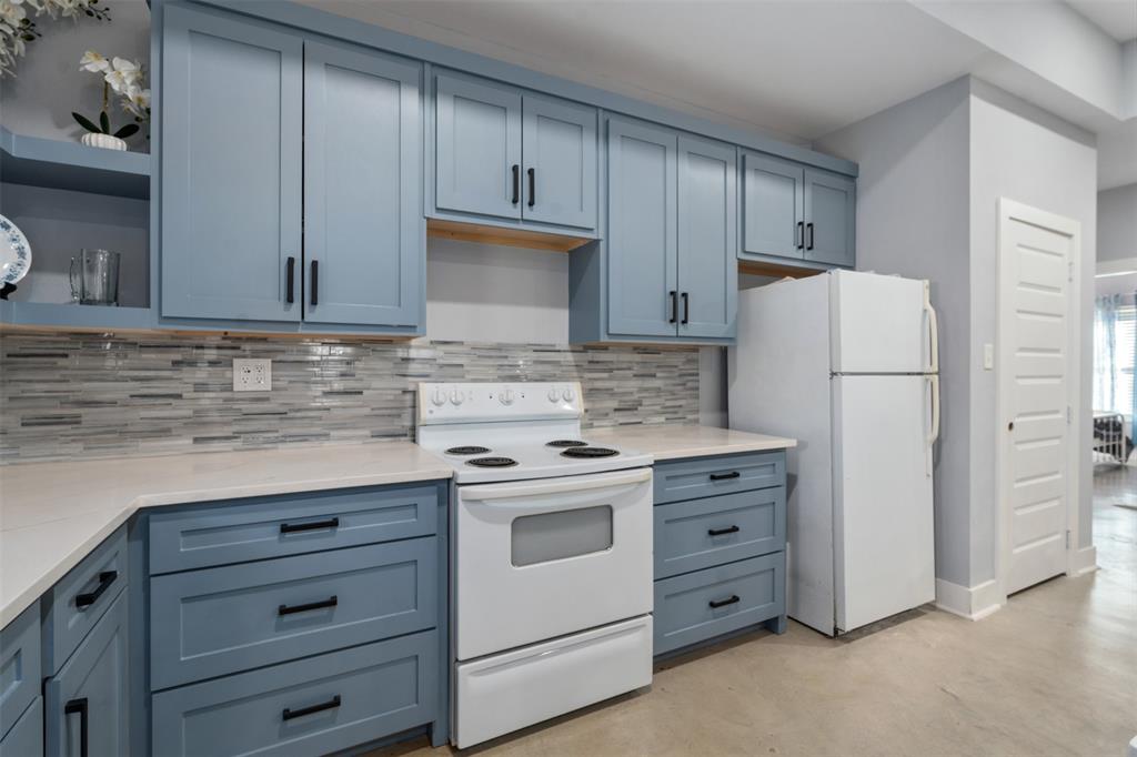 Point La Vista - Residential